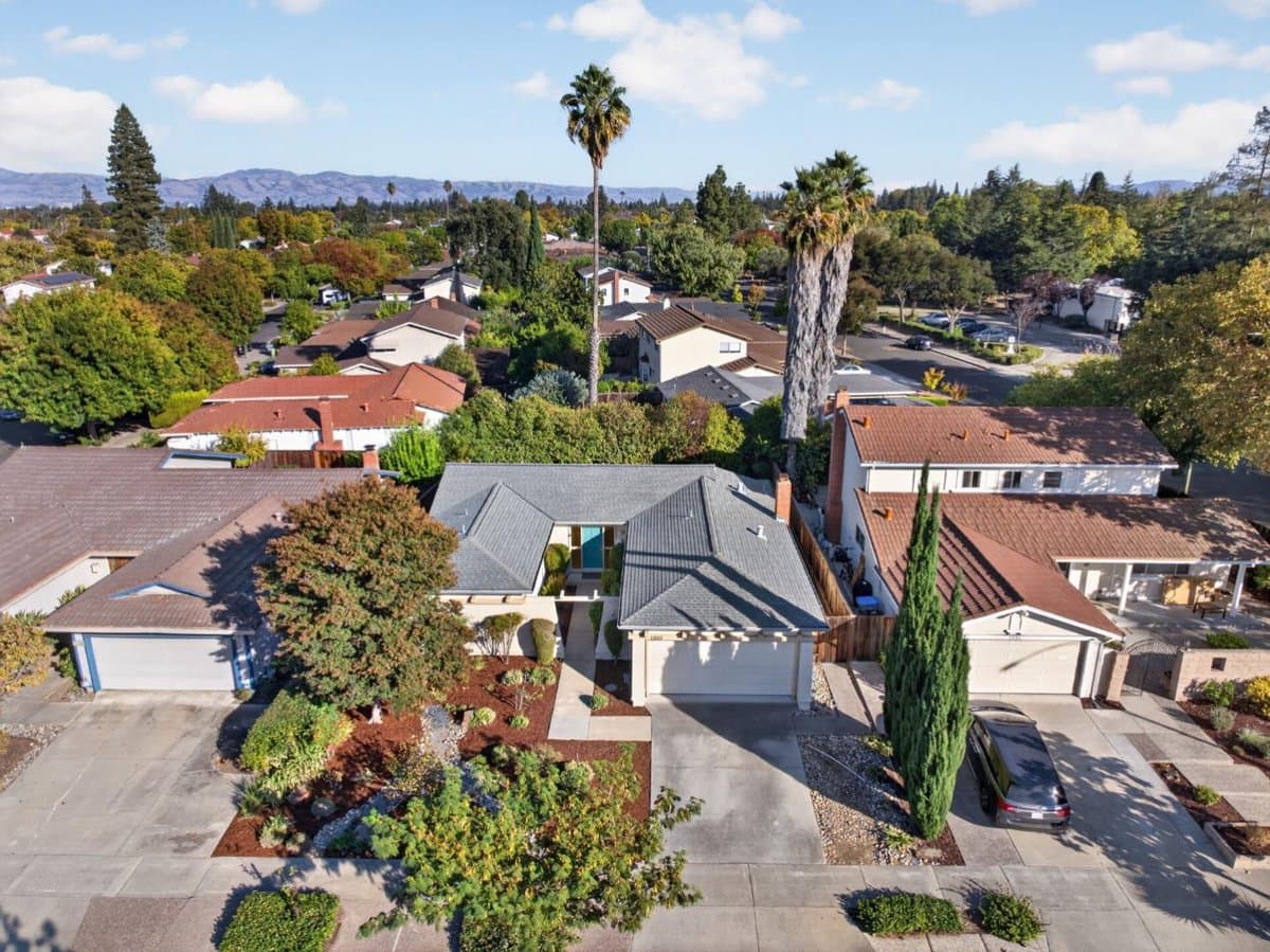 1092 Harlan Drive - Photo 4