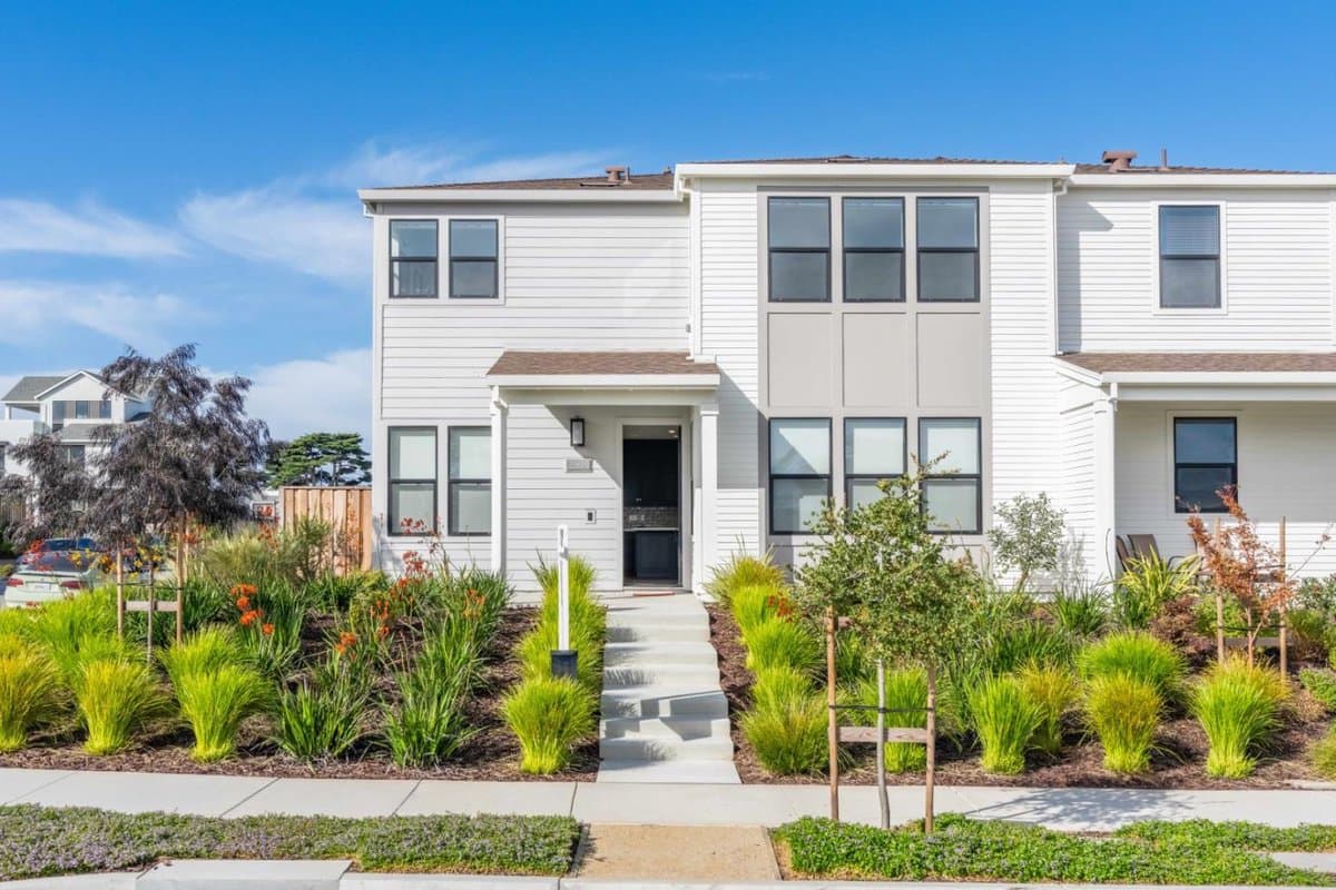 2501 Ocean Bluff Avenue - Photo 2