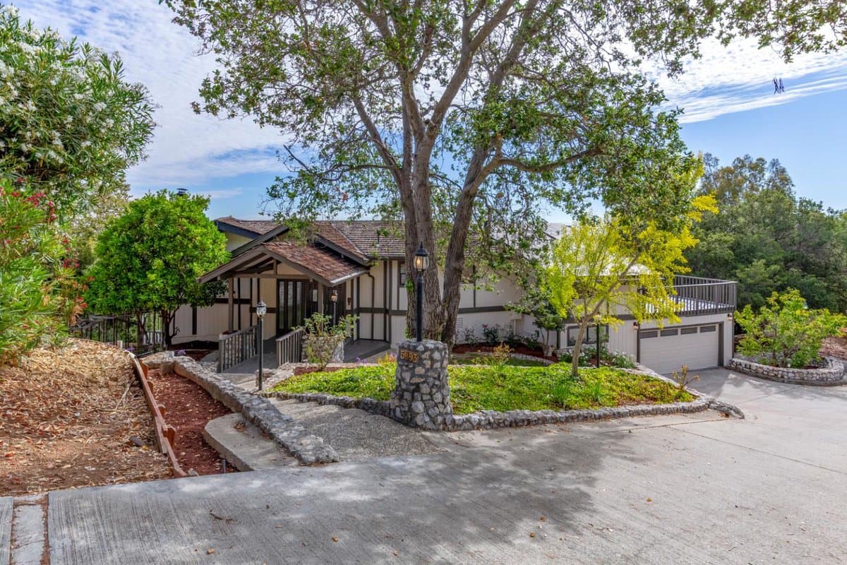 5893 Arboretum Drive - Photo 3