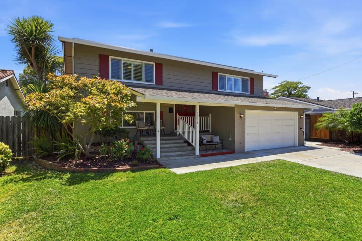 1538 Hallcrest Drive - Photo 2