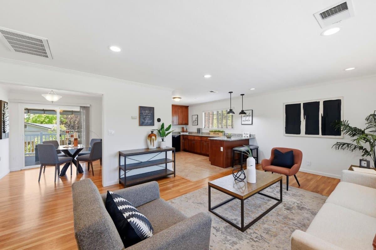 1538 Hallcrest Drive - Photo 5