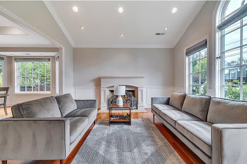 2120 Stockbridge Avenue - Photo 5