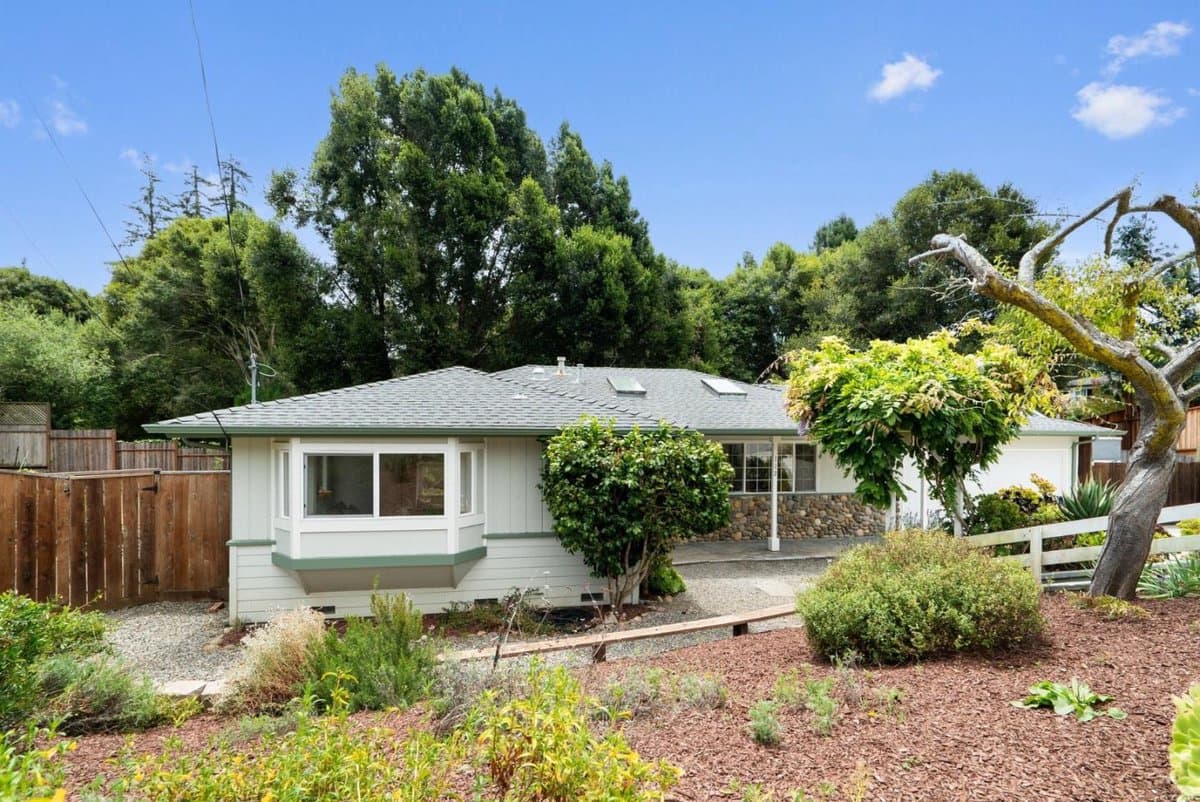 112 Siesta Court - Photo 2