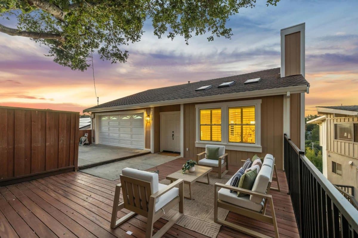 2620 Monserat Avenue - Photo 1