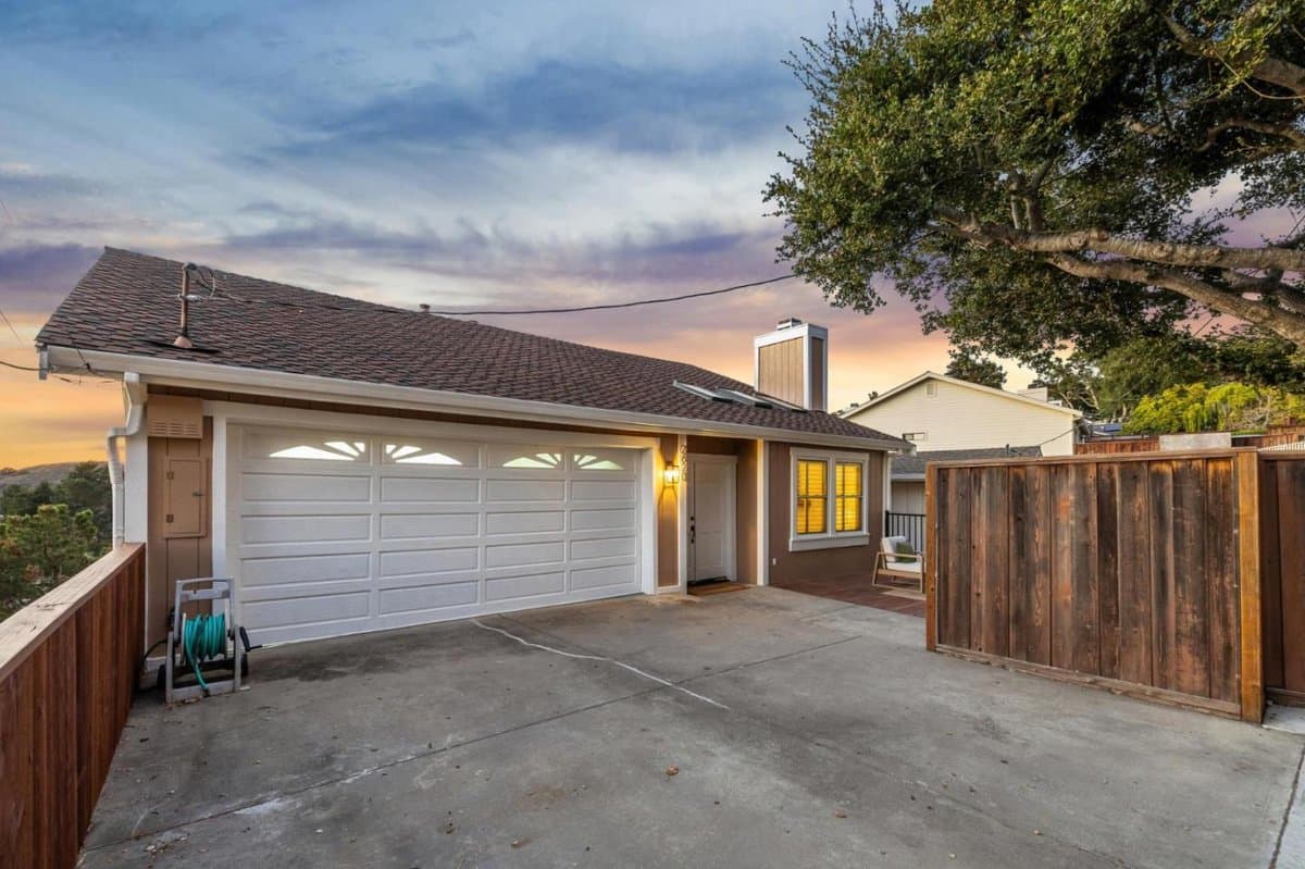 2620 Monserat Avenue - Photo 3