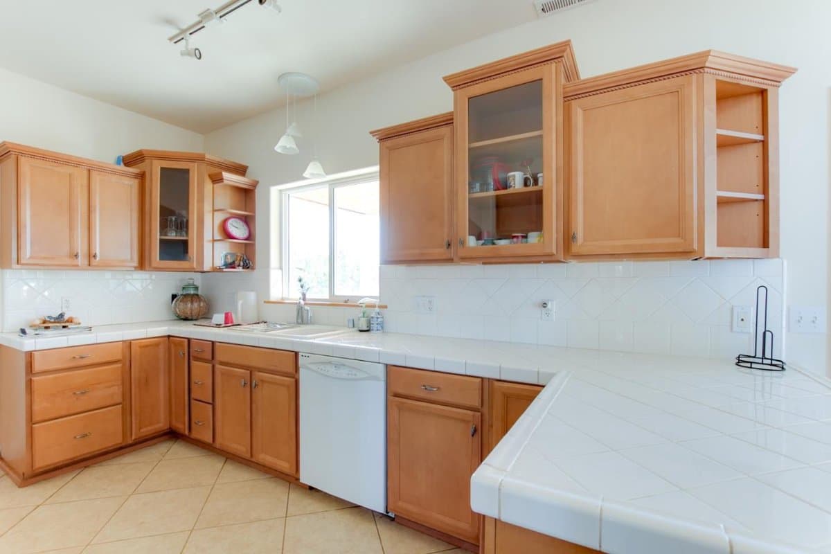 20392 Panoche Road - Photo 5