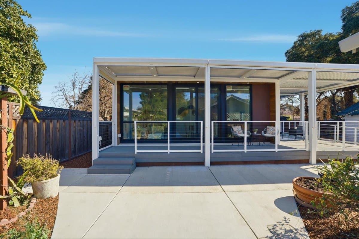 2260 Clarke Avenue - Photo 2