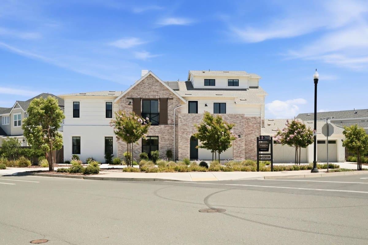 3233 Delta Coves Drive - Photo 1