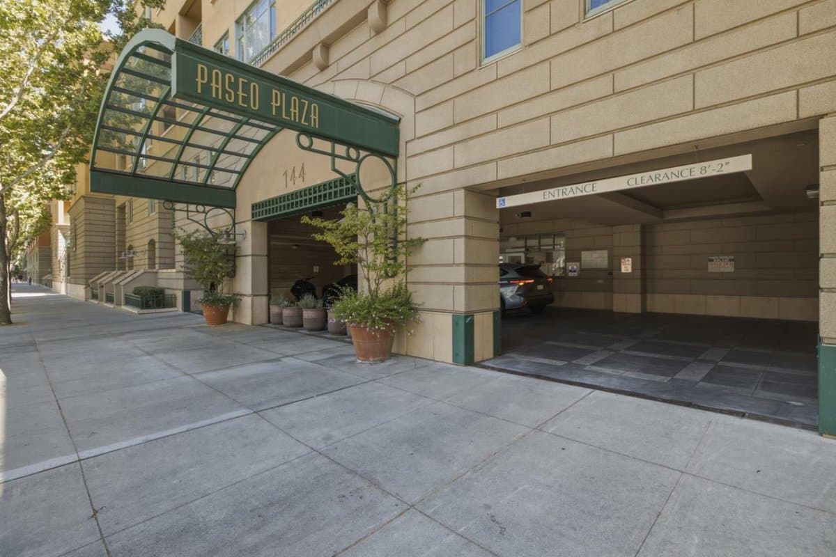 144 South 3rd Street #609 - Photo 2