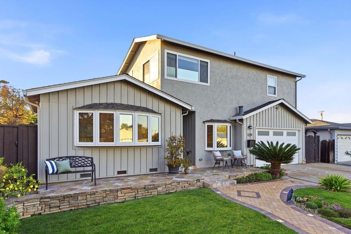 1729 Hayford Drive - Photo 4