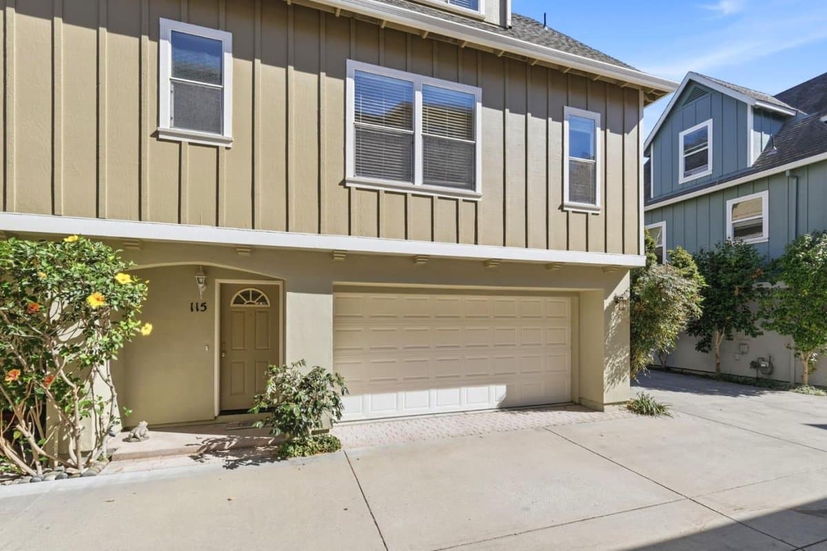 115 Library Lane - Photo 1