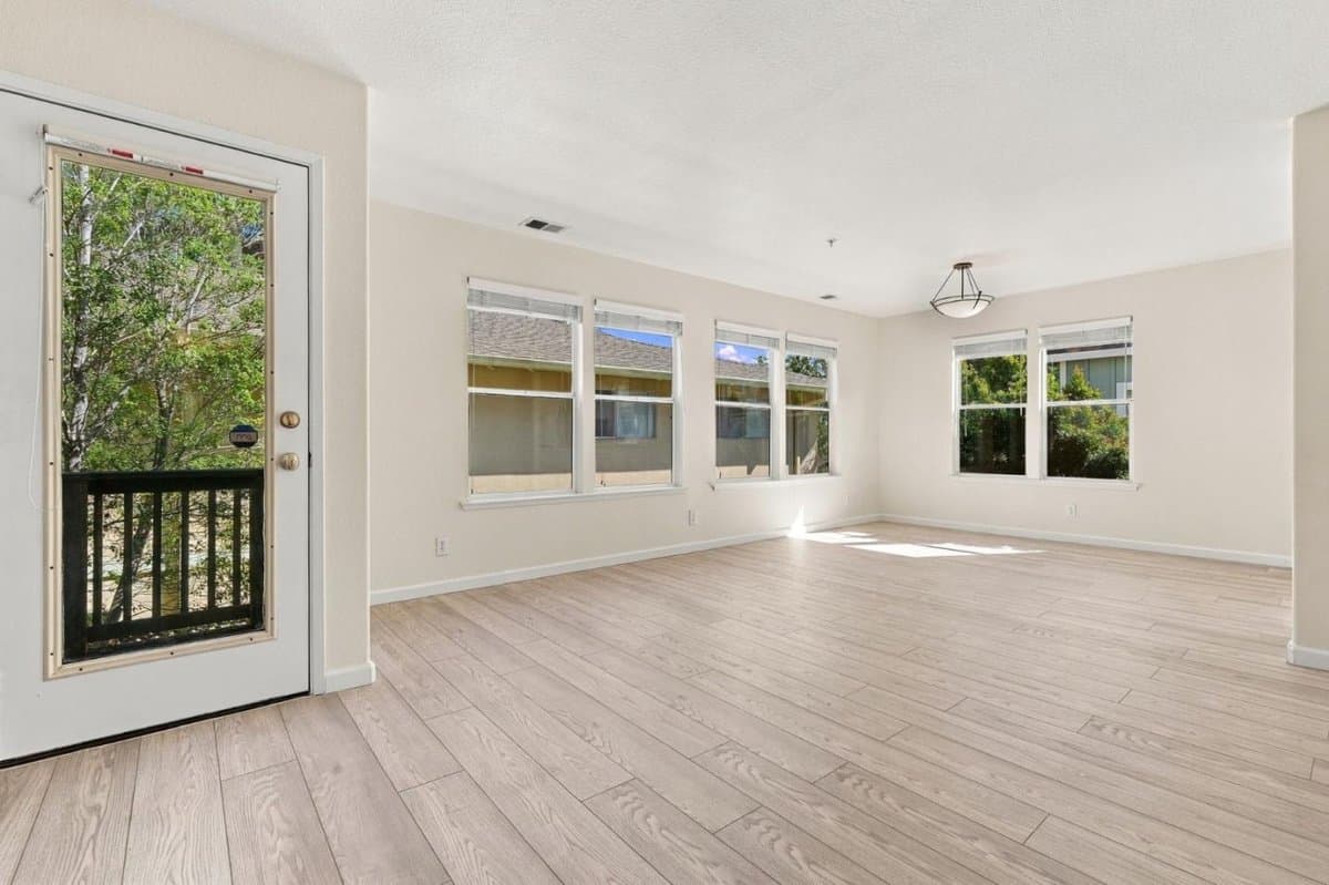 115 Library Lane - Photo 4