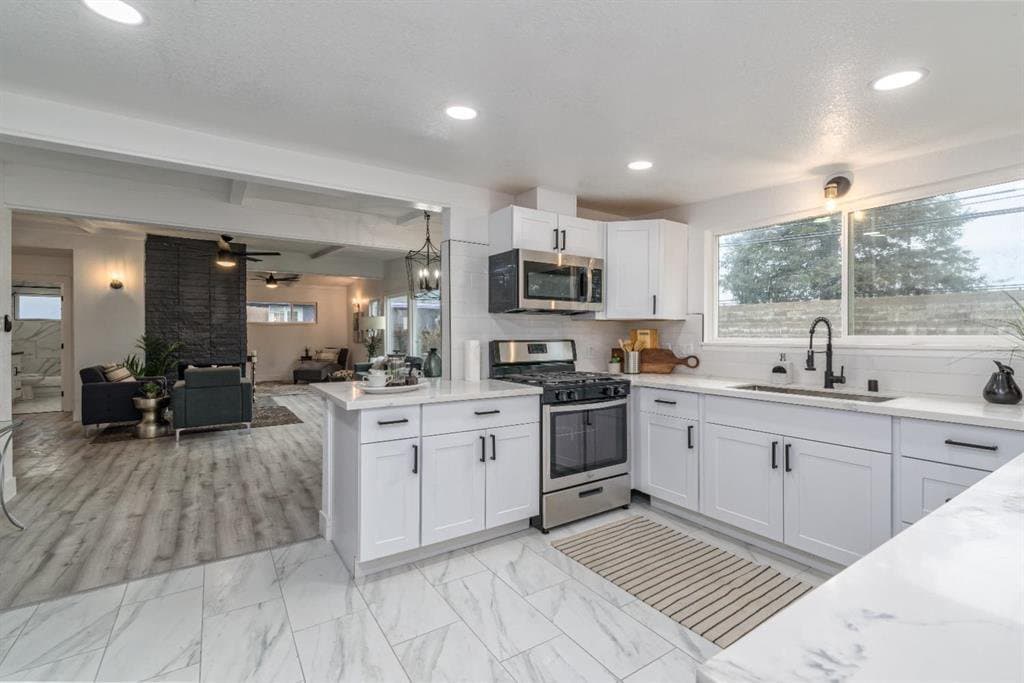 2601 Cadjew Avenue - Photo 2
