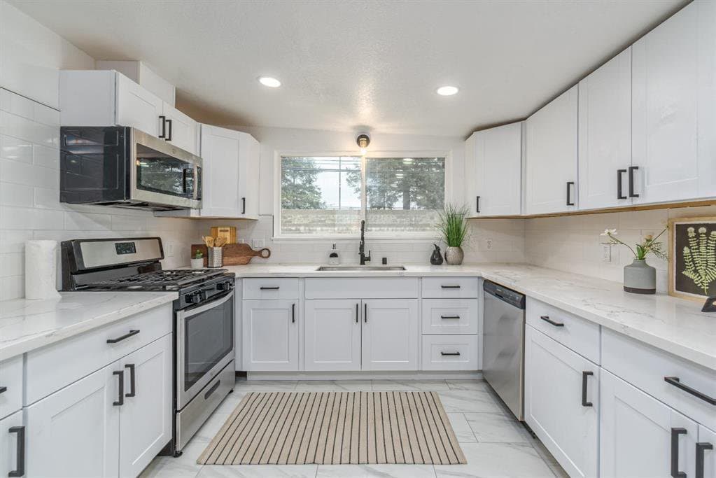2601 Cadjew Avenue - Photo 3