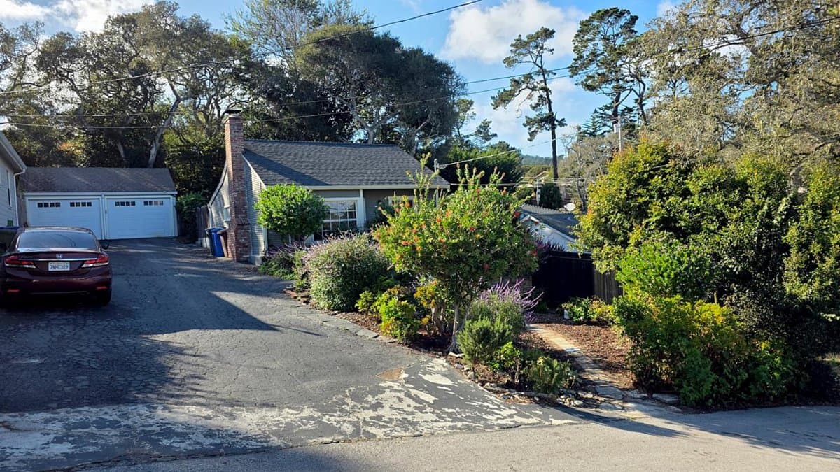 822 Fountain Avenue - Photo 1