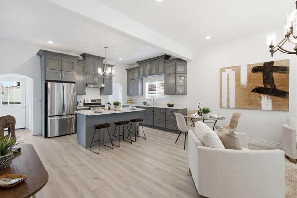 421 West Virginia Street - Photo 3