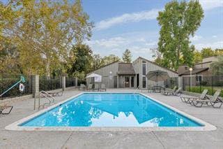 108 Walnut Hill Court - Photo 2