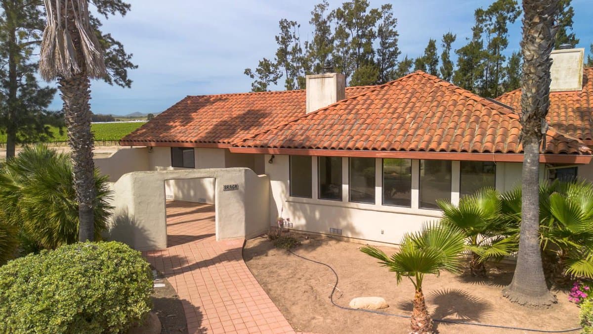 31021 Camphora Road - Photo 2