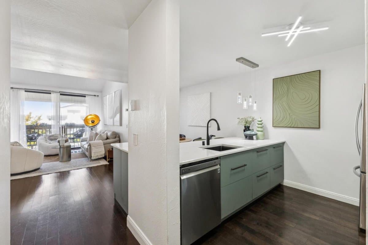 2101 Shoreline Drive #228 - Photo 4