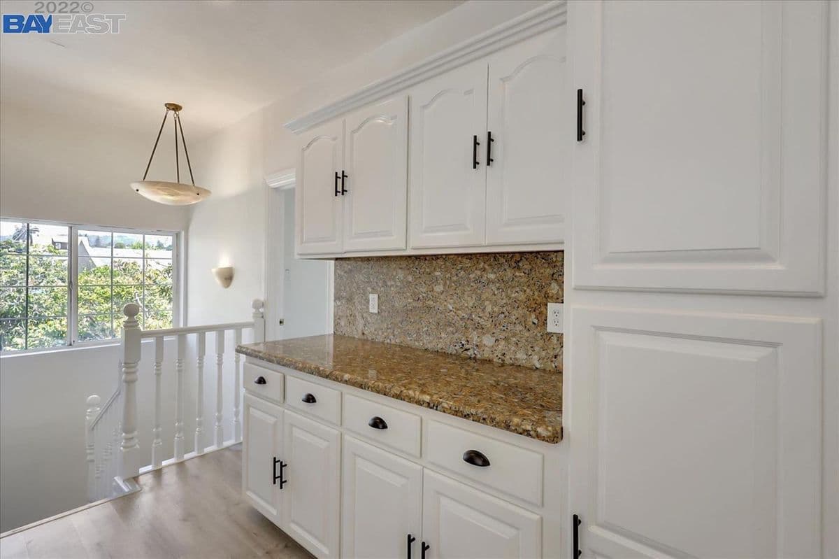 2036 East 20th Street - Photo 5