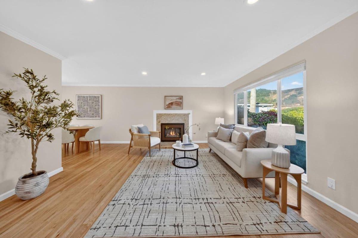 339 Greenway Drive - Photo 3