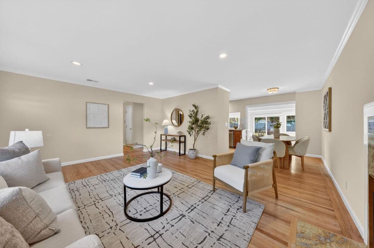 339 Greenway Drive - Photo 5