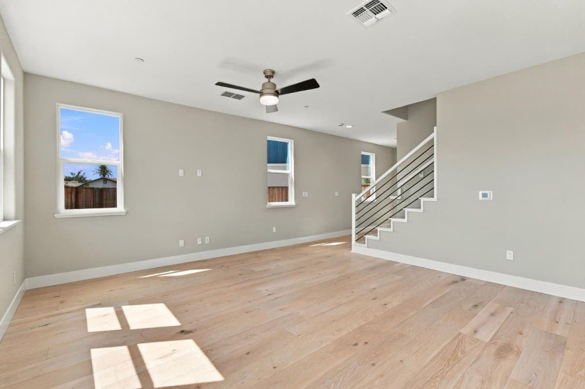 479 Sanchez Court - Photo 3