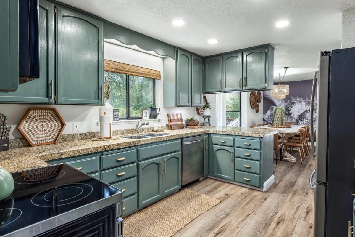 19452 Pleasantview Drive - Photo 3