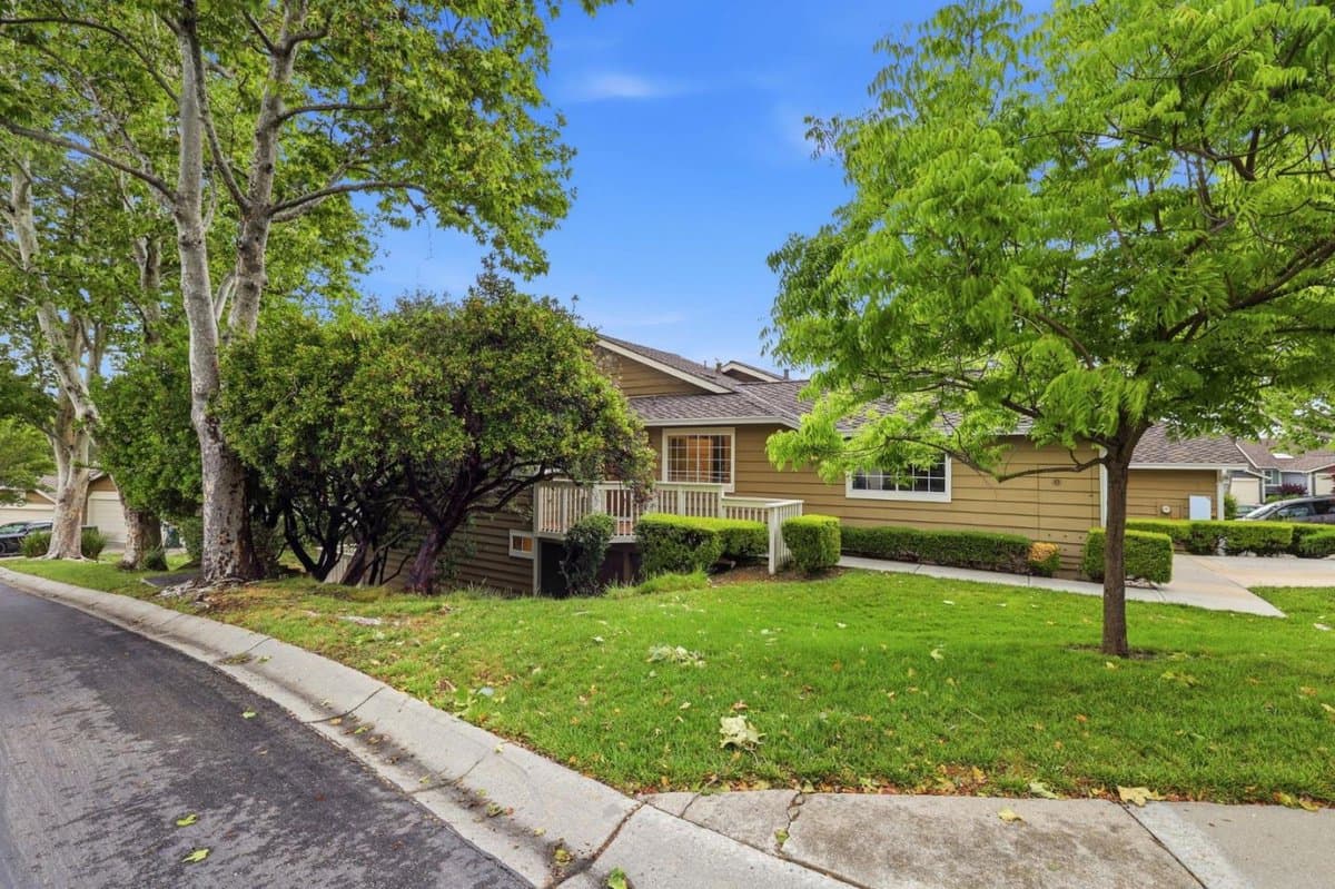 1222 Linder Hill Lane - Photo 3