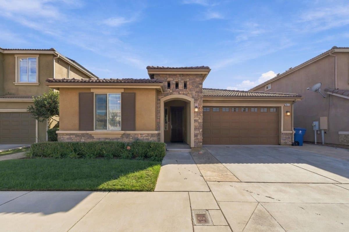 3472 Hampton Way - Photo 3