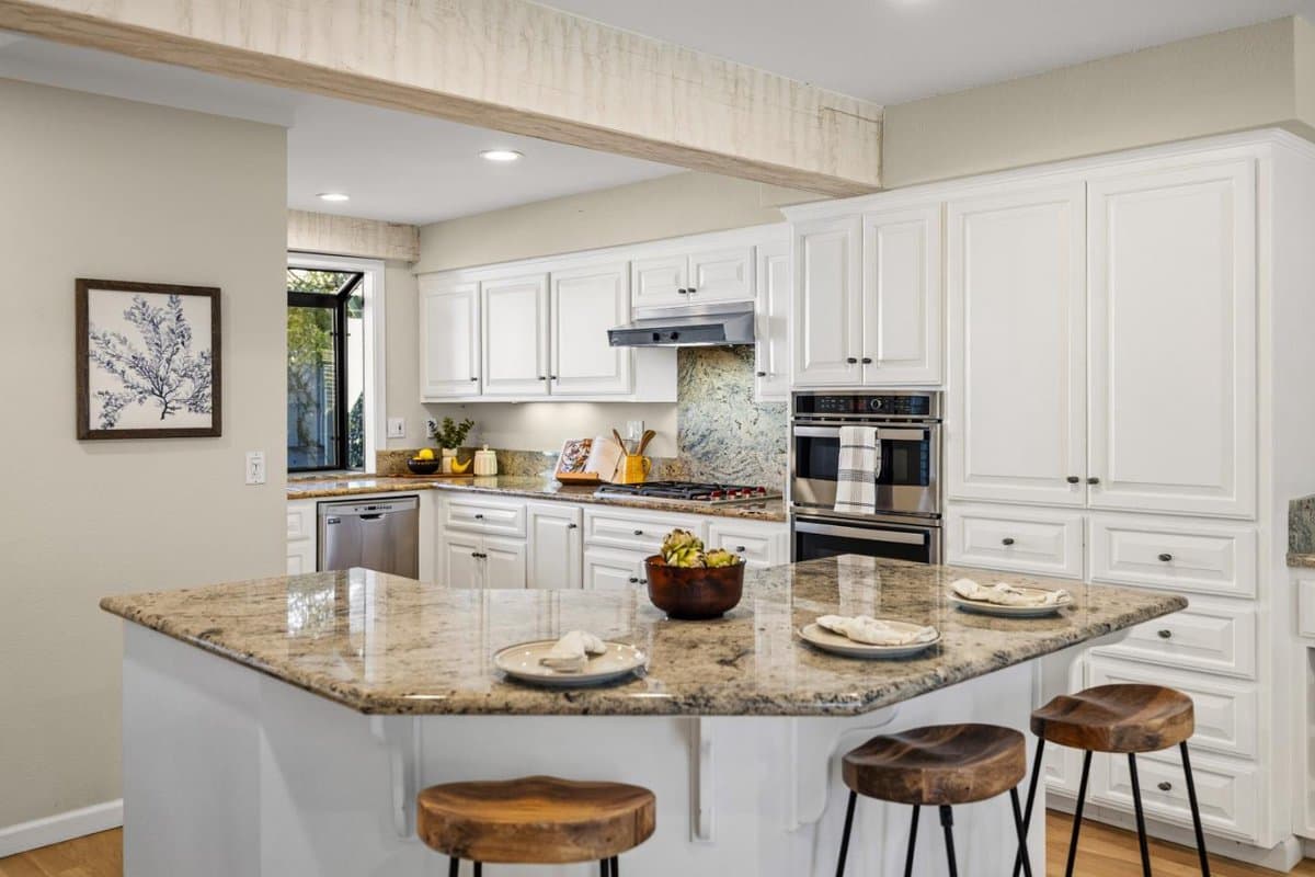 28063 Heron Court - Photo 4