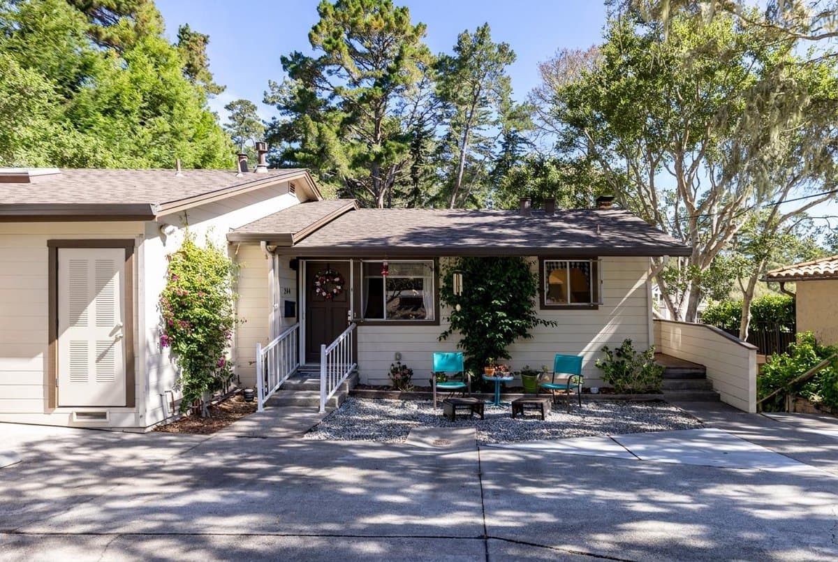 244 Mar Vista Drive - Photo 2