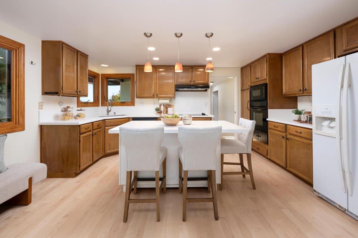 2318 Hastings Drive - Photo 4
