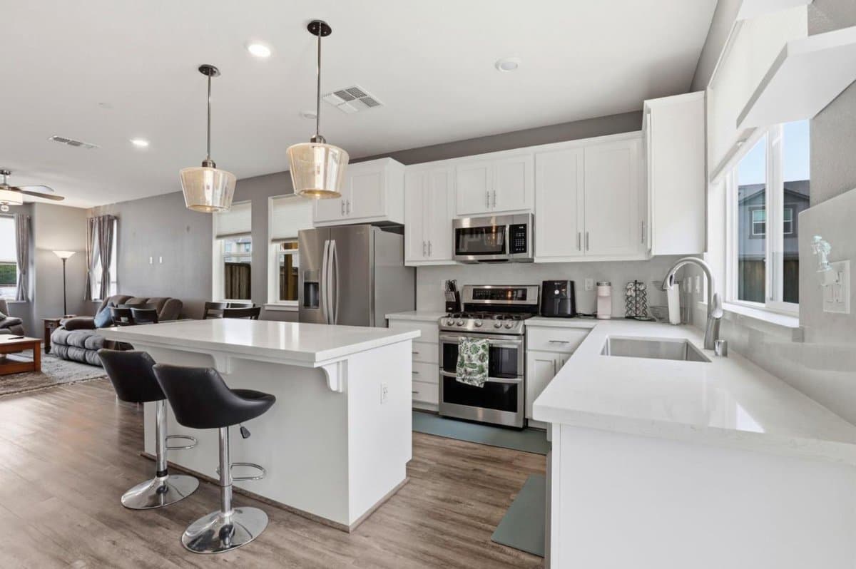894 Brennan Way - Photo 4