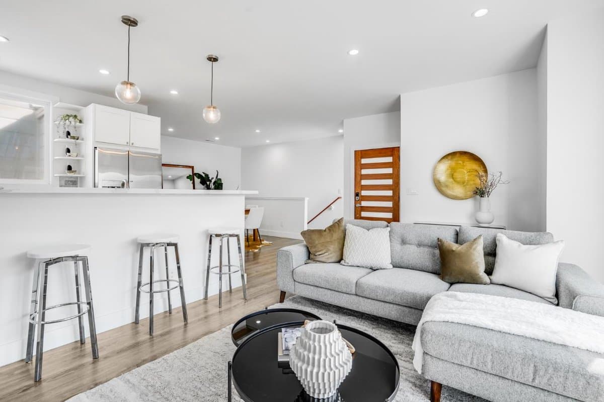 619 Naples Street - Photo 3