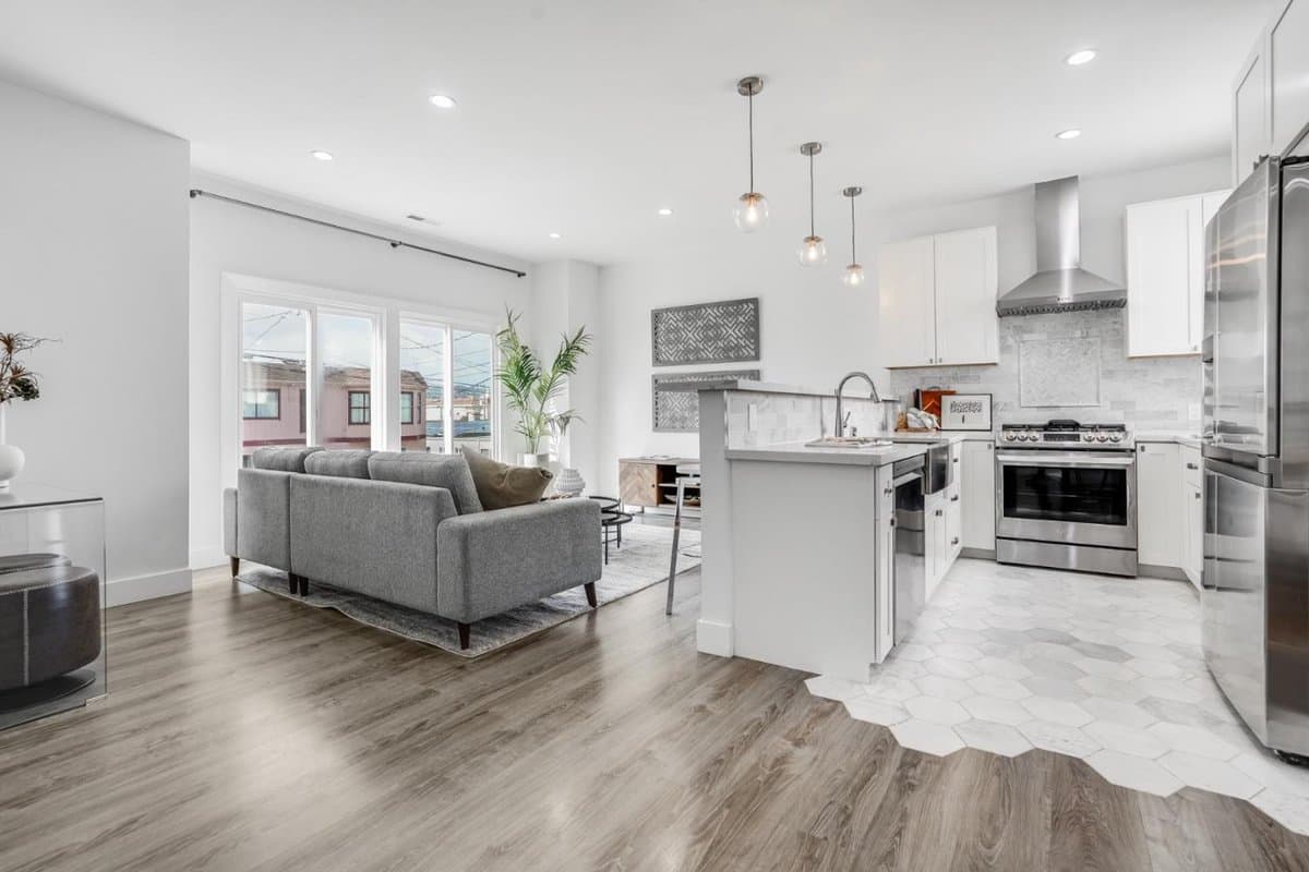 619 Naples Street - Photo 4