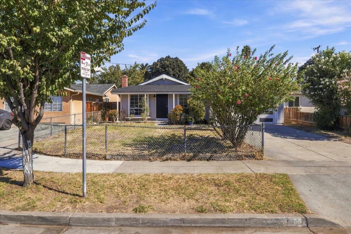 2068 Palm Beach Way - Photo 2