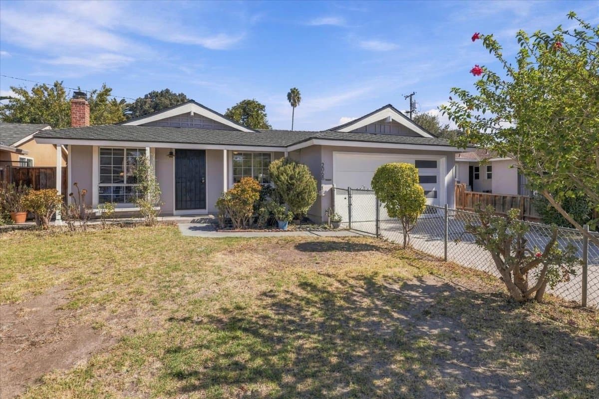 2068 Palm Beach Way - Photo 4