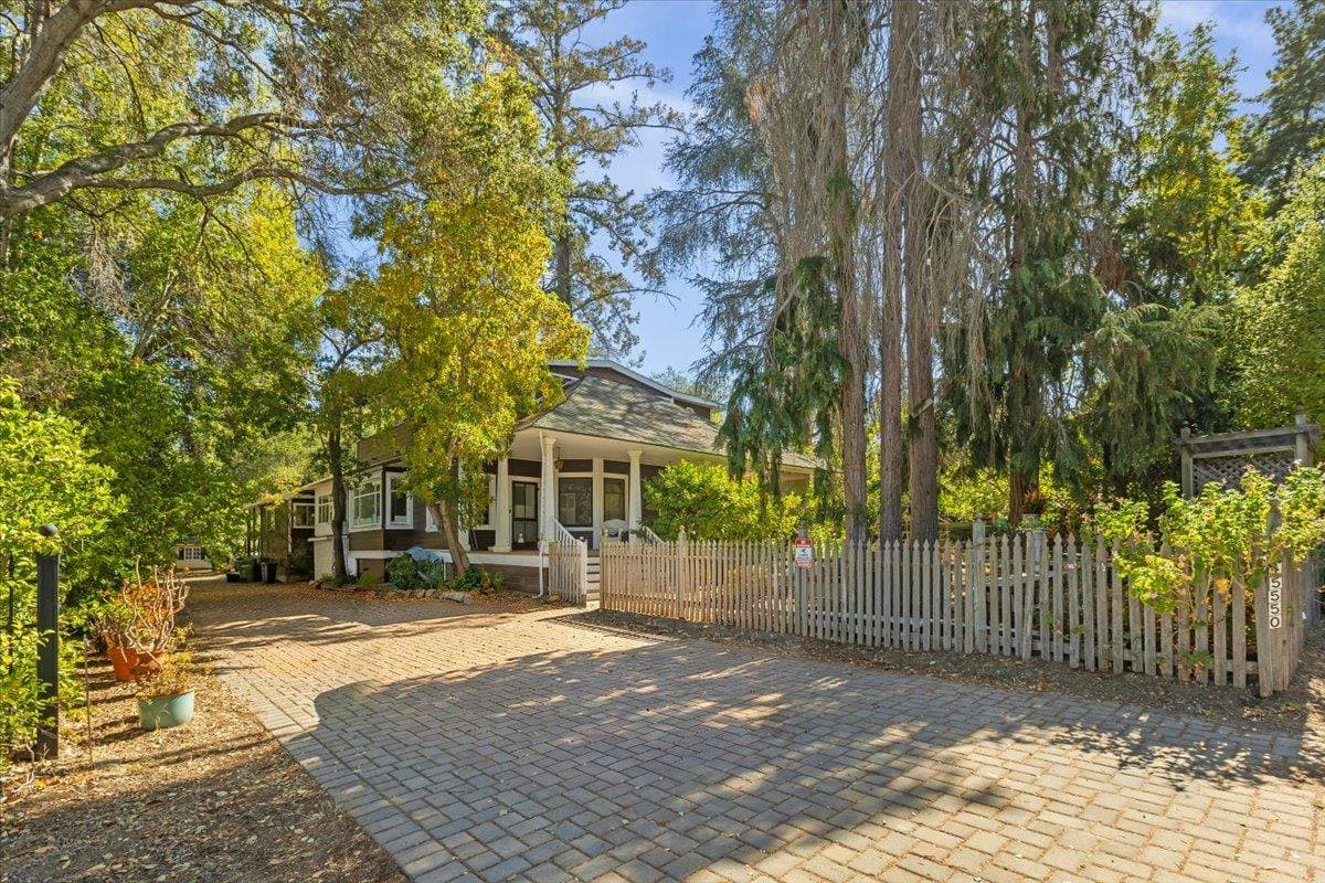 15550 Glen Una Drive - Photo 4