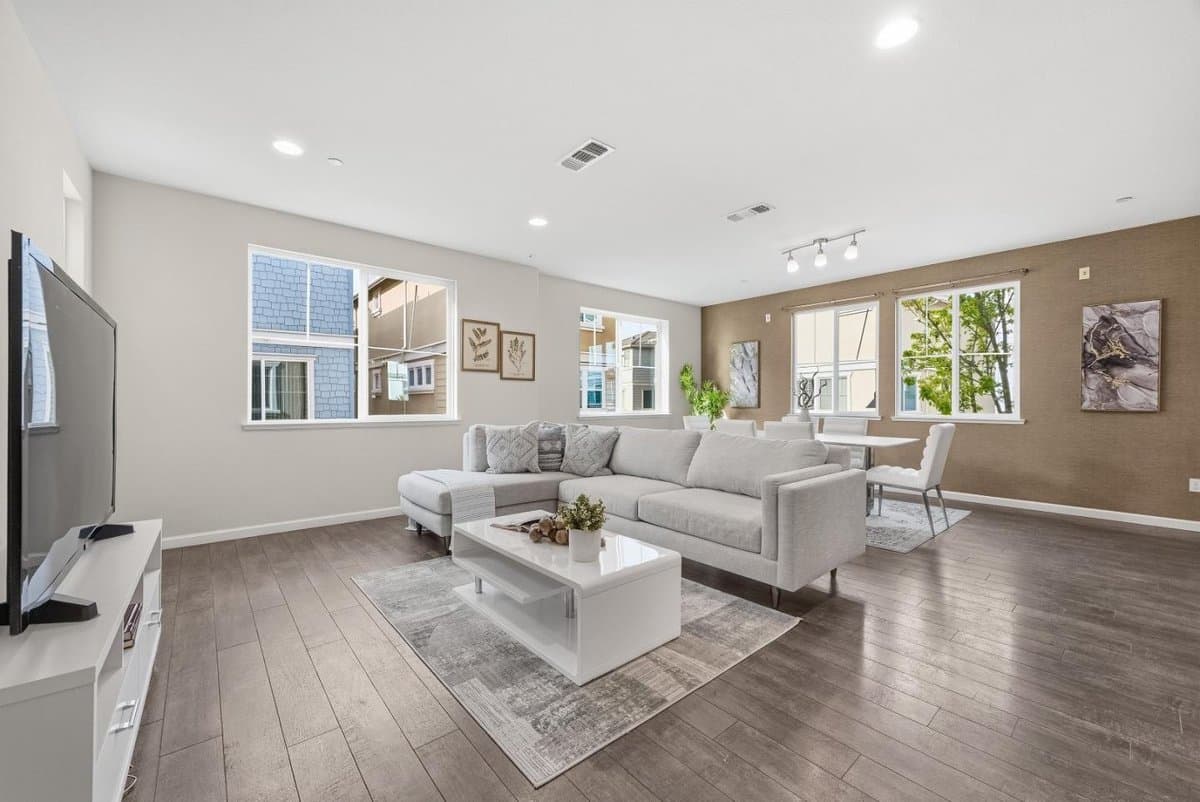 7026 North Mariposa Lane - Photo 3