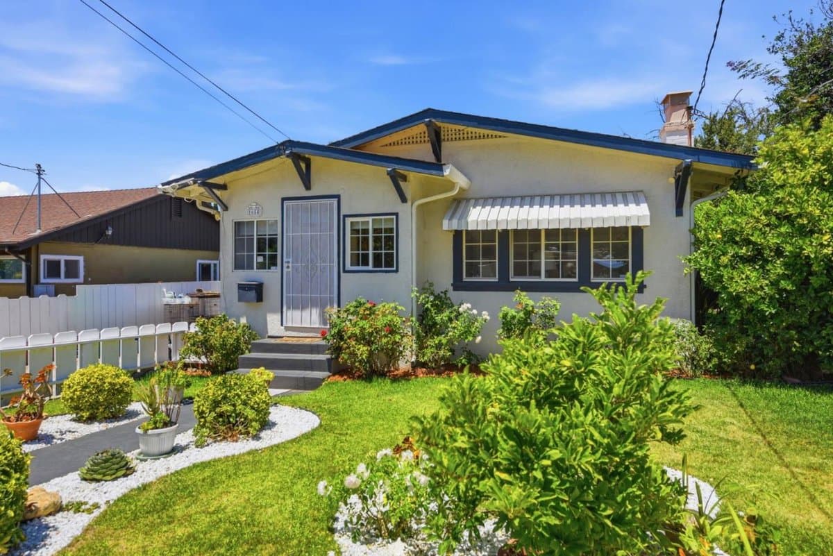 1654 D Street - Photo 4