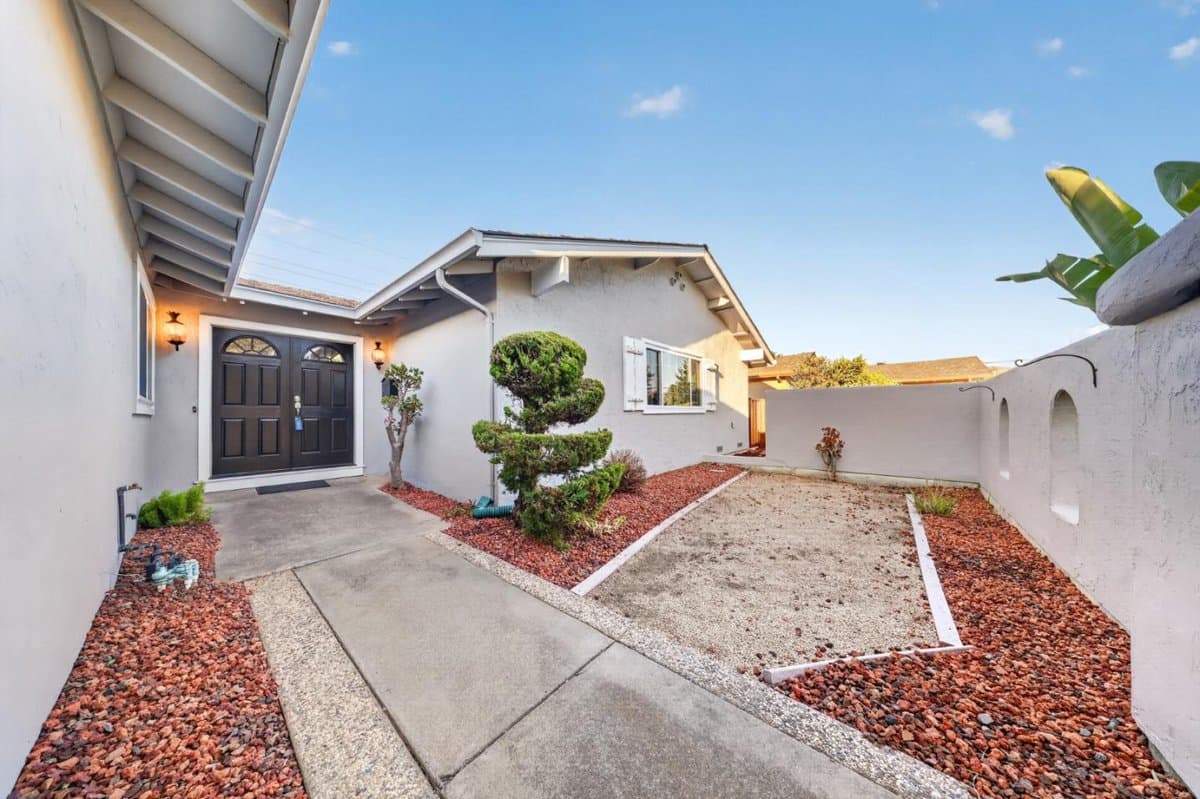 2729 Los Altos Drive - Photo 5