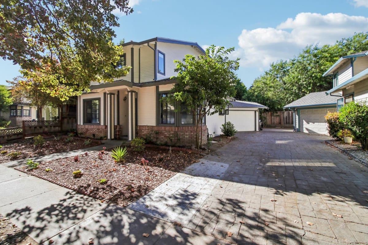278 Snell Court - Photo 2