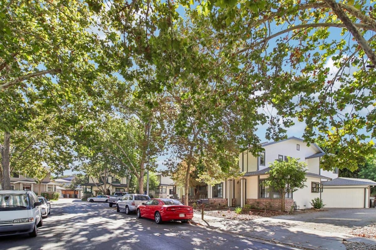 278 Snell Court - Photo 3