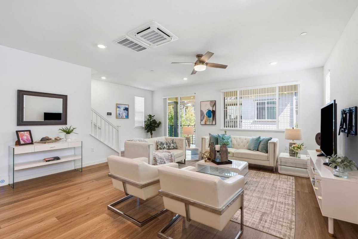 638 EUCALYPTUS Way - Photo 3