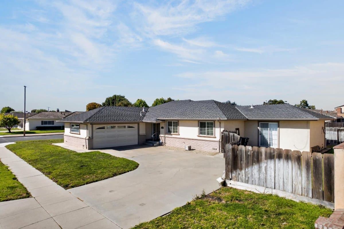 1052 Sierra Madre Drive - Photo 1