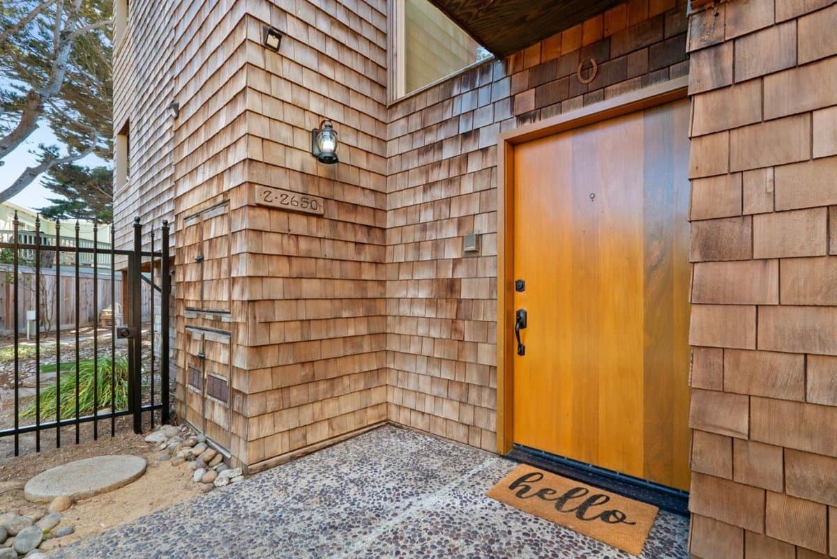 22650 East Cliff Drive - Photo 2