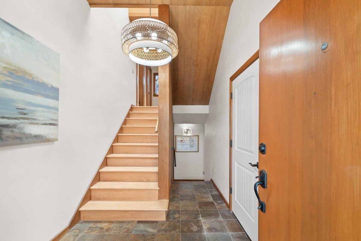 22650 East Cliff Drive - Photo 3