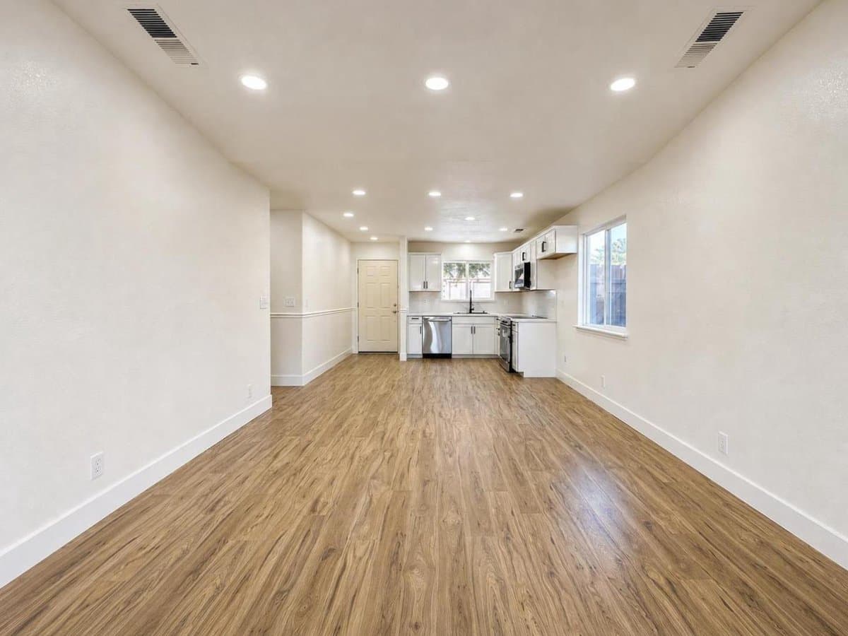 1574 Sun River Street - Photo 4