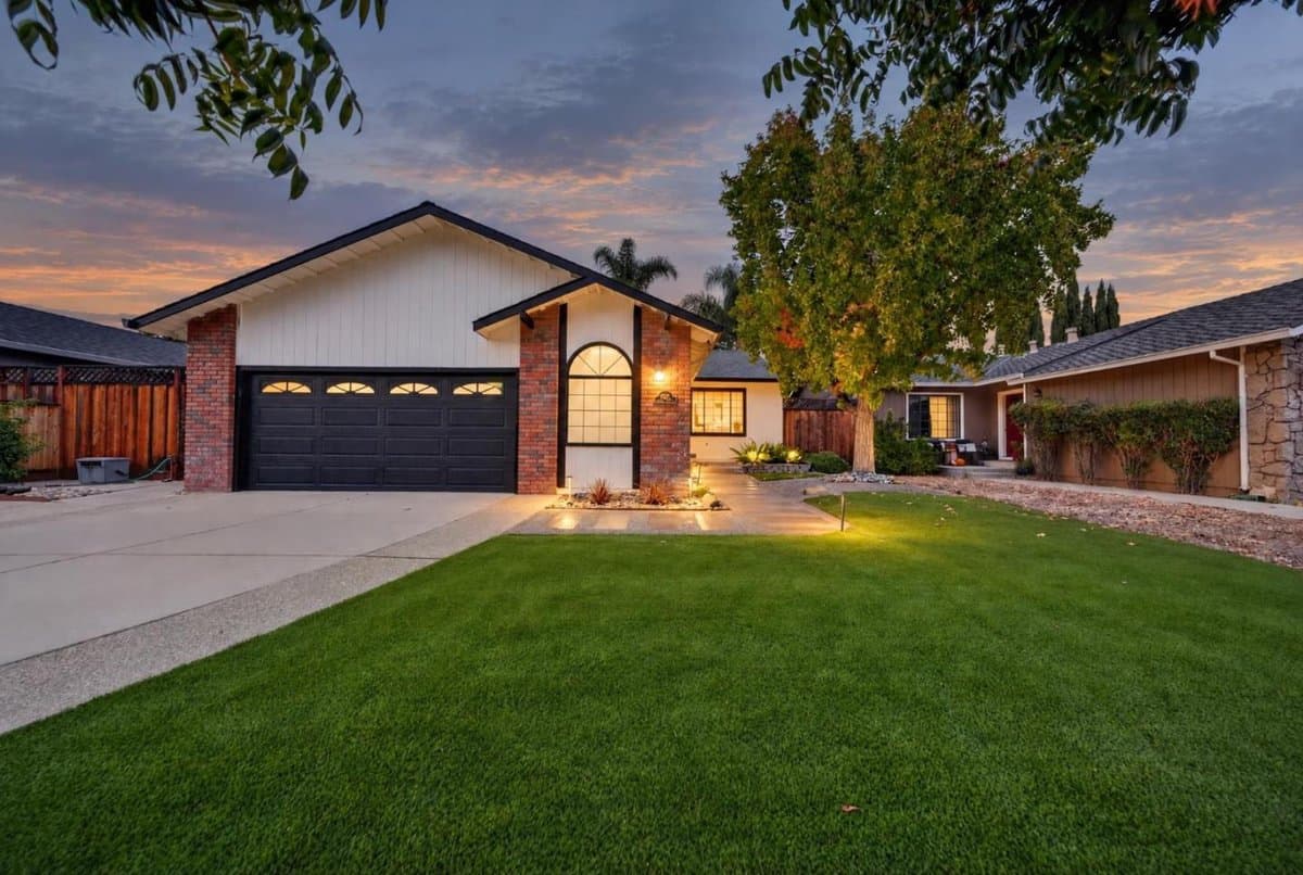 6039 Foothill Glen Drive - Photo 1